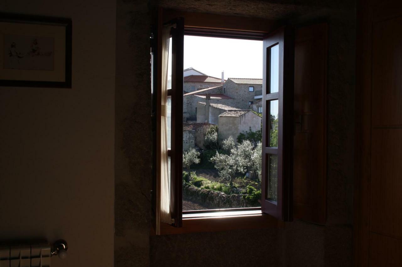 Casa De L Barrio Guest House Picote ภายนอก รูปภาพ